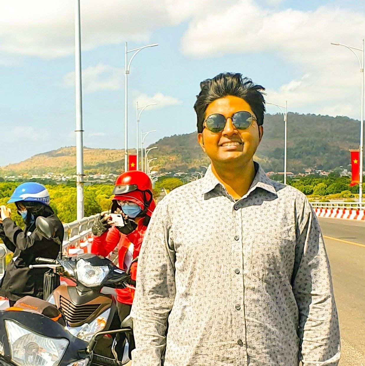 Author Mohimenul Islam